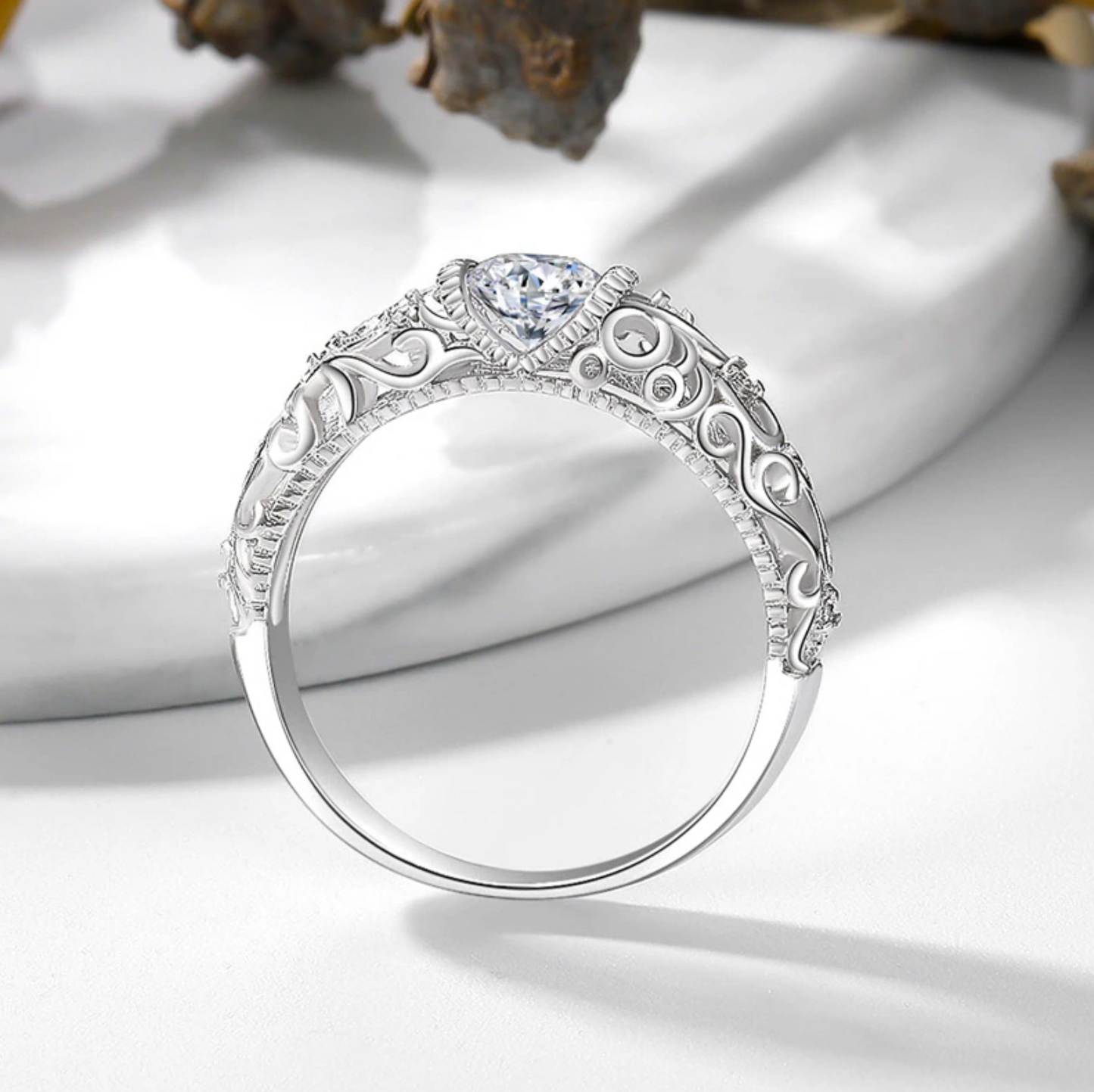 SERELIA – Elegant Sterling Silver Ring