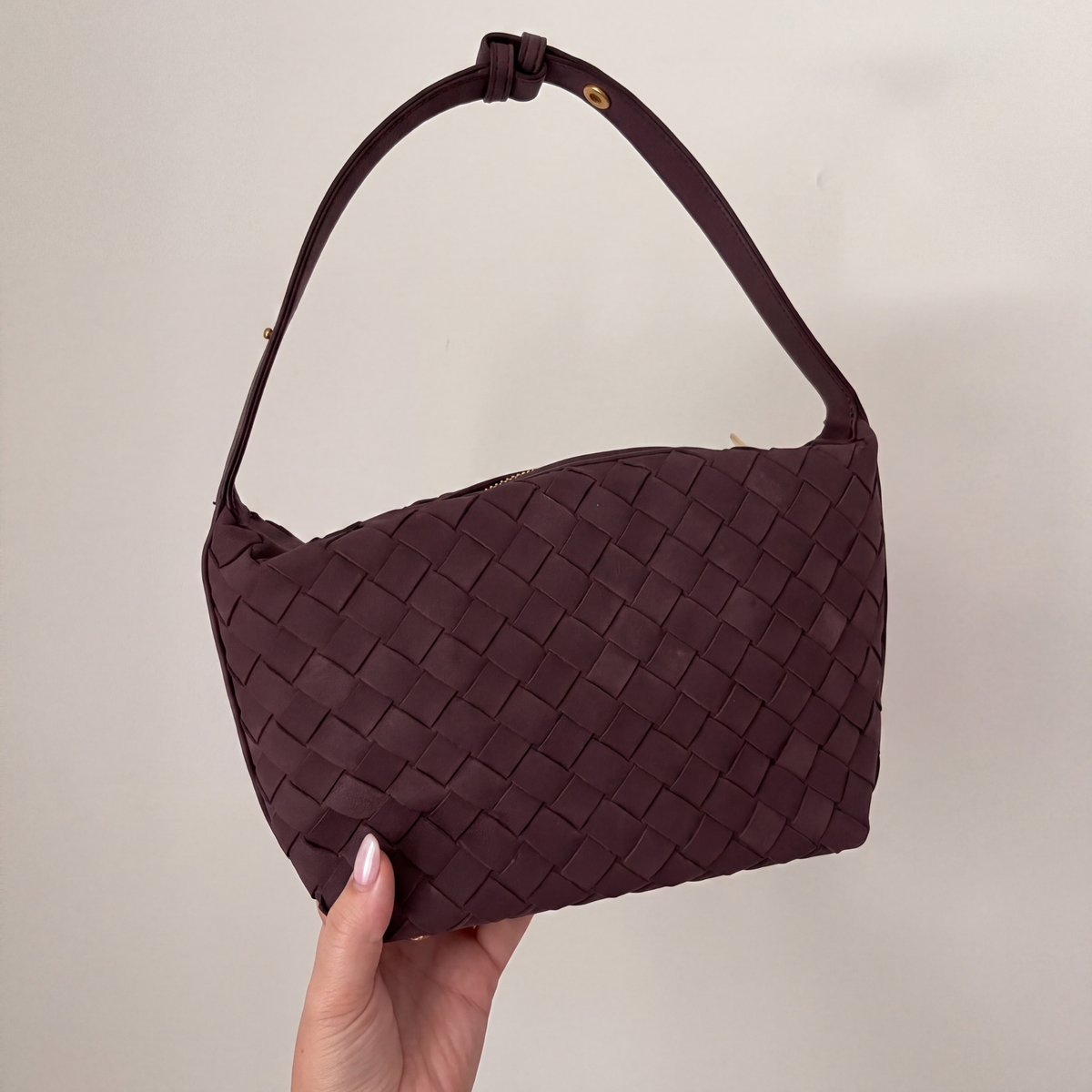 Bolso de Mano Eden de Gamuza