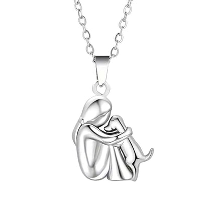 SOLEN – Dog Embrace Necklace