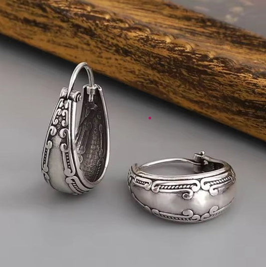 PIPER – Engraved Hoop Earrings