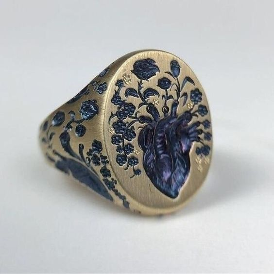 NOCTRA – Blue Blossom Vintage Gold Ring